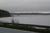 Herbsturlaub Zeit neue Strände zu erkunden. Diesen Herbst ging es nach Seeland. Reichlich Platz um den Silbernen nachzustellen. Meine Wahl fiel auf Nord Seeland. Ferienhaus auf Sjællands Odde gebucht und Ende Oktober ging es los…… ich war gespannt. Da wir ziemlich zeitig losgefahren waren, hatten wir noch etwas Zeit, um vor der Schlüsselübergabe ein wenig die umliegenden Spots „oberflächlich“ zu erkunden. Das scheint in Dänemark langsam zu einer Art „Volkssport“ zu werden. Harpunenfischen……. Herbsturlaub Zeit neue Strände zu erkunden. Diesen Herbst ging es nach Seeland. Reichlich Platz um den Silbernen nachzustellen. Meine Wahl fiel auf Nord Seeland. Ferienhaus auf Sjællands Odde gebucht und Ende Oktober ging es los…… ich war gespannt. Da wir ziemlich zeitig losgefahren waren, hatten wir noch etwas Zeit, um vor der Schlüsselübergabe ein wenig die umliegenden Spots „oberflächlich“ zu erkunden. Das scheint in Dänemark langsam zu einer Art „Volkssport“ zu werden. Harpunenfischen…….