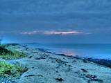 Wir fischten gemeinsam bis in die Dämmerung, genehmigten uns im Anschluss noch ein Bierchen am Strand..wobei das eigentlich nicht so ganz richtig ist......NRW nahm noch einen Schluck. Jens und ich verzichteten aus verschiedenen Gründen. Fazit des Tages. Schöner Angeltag, nette neue Bekanntschaften, und letztendlich ein "standesgemässes" Ergebnis....Köln=null Lübeck=vier. Das kann gerne wiederholt werden..... Wir fischten gemeinsam bis in die Dämmerung, genehmigten uns im Anschluss noch ein Bierchen am Strand..wobei das eigentlich nicht so ganz richtig ist......NRW nahm noch einen Schluck. Jens und ich verzichteten aus verschiedenen Gründen. Fazit des Tages. Schöner Angeltag, nette neue Bekanntschaften, und letztendlich ein "standesgemässes" Ergebnis....Köln=null Lübeck=vier. Das kann gerne wiederholt werden.....
