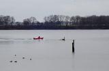 Nächster Halt:Trainingsstrecke. Legte ein ordentliches Tempo vor in seinem Einer. Ich stieg ins Wasser und begann damit, one step - one cast, Strecke zu machen Nächster Halt:Trainingsstrecke. Legte ein ordentliches Tempo vor in seinem Einer. Ich stieg ins Wasser und begann damit, one step - one cast, Strecke zu machen