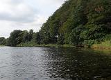 Jens überholte mich dann. Wir gaben alles und fischten das Gebiet sehr ausdauernd ab. Leider ohne einen einzigen Kontakt. Die Wassertemperatur in der Bucht lag auch gut zwei Grad über dem Wert an der offenen Küste. Was im Winter gut ist, ist im Sommer ziemlich kontraproduktiv. Jens überholte mich dann. Wir gaben alles und fischten das Gebiet sehr ausdauernd ab. Leider ohne einen einzigen Kontakt. Die Wassertemperatur in der Bucht lag auch gut zwei Grad über dem Wert an der offenen Küste. Was im Winter gut ist, ist im Sommer ziemlich kontraproduktiv.